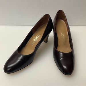 vtg AIR STEP sz 6.5 AA Narrow Heels Modest Conservative Round Toe Leather Brown